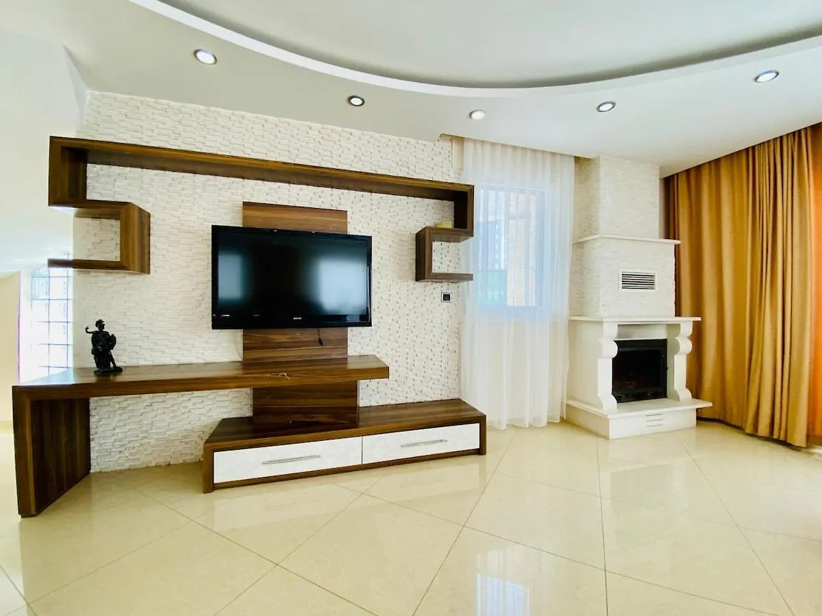 Luxury Villa Roma With Private Pool كوشاداسيه بيت للعطل